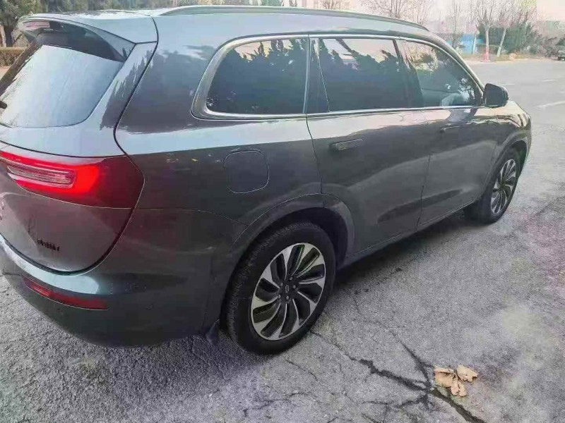 济宁22年华为智选问界9