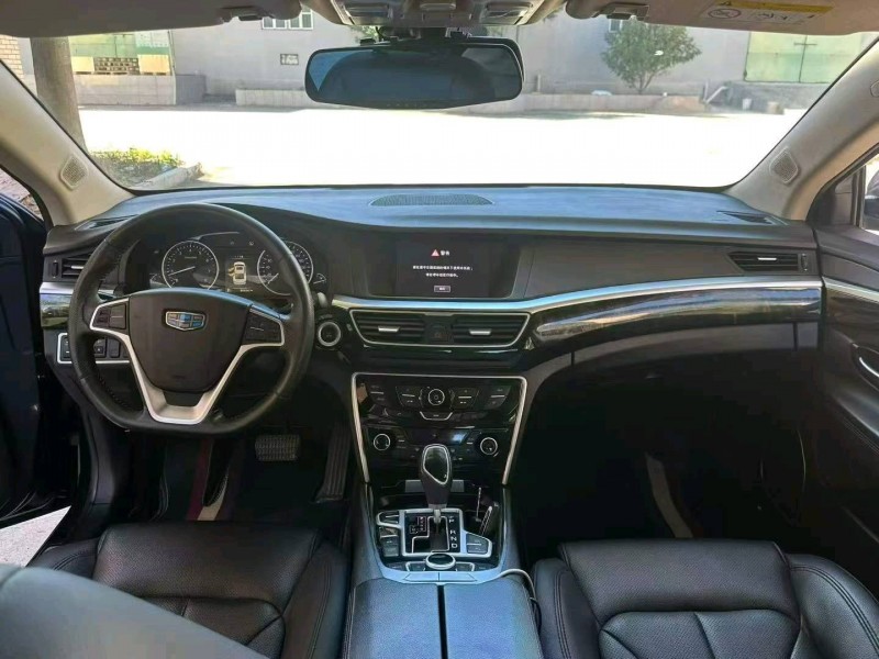 漳州16年吉利博瑞5