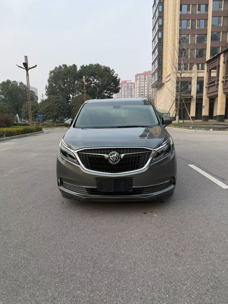 南阳19年别克GL81