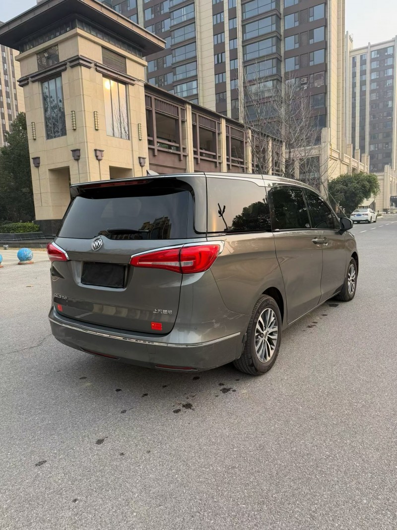 南阳19年别克GL85