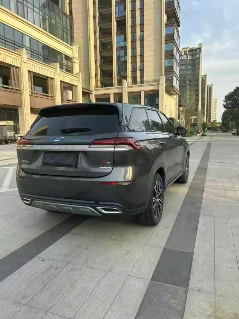 南阳20年长安汽车欧尚8