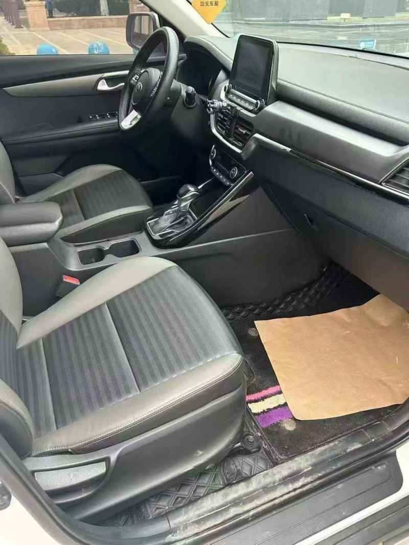 南阳20年起亚智跑4