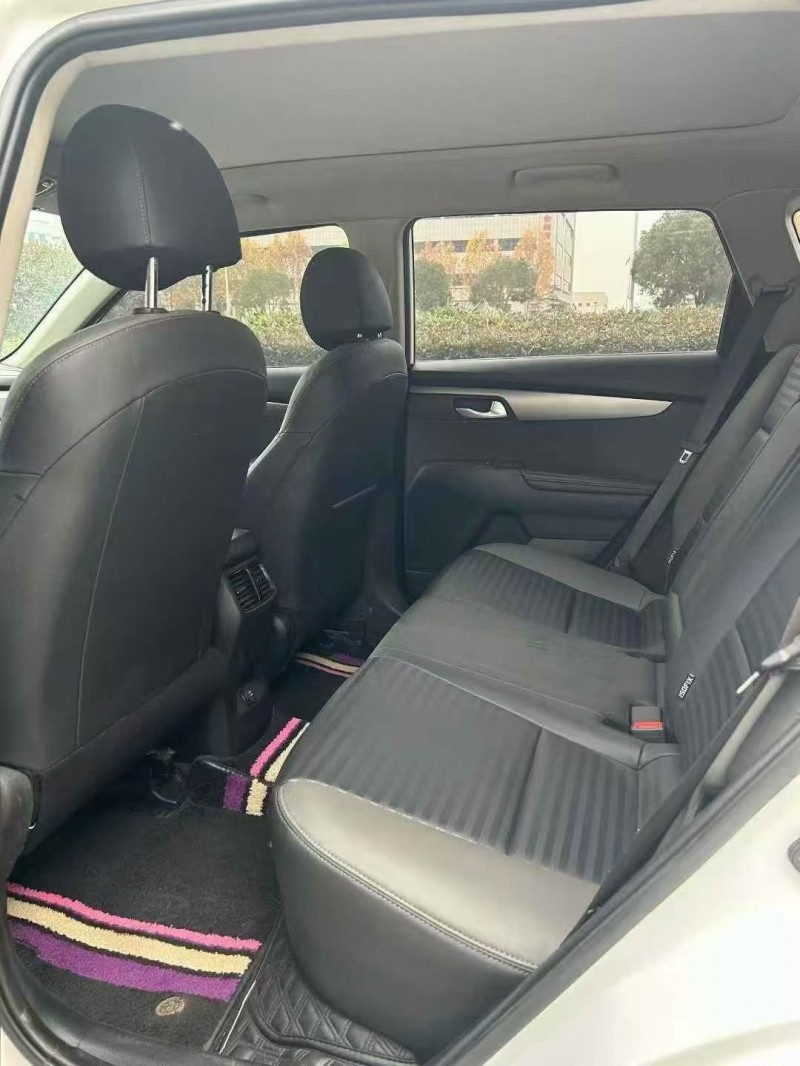 南阳20年起亚智跑7