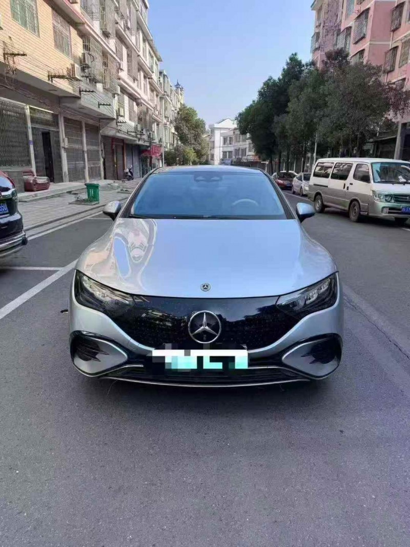 张家界23年奔驰EQE1