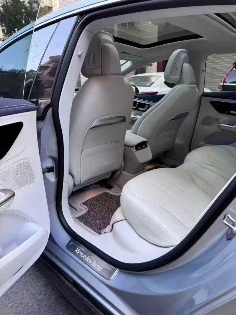 张家界23年奔驰EQE5