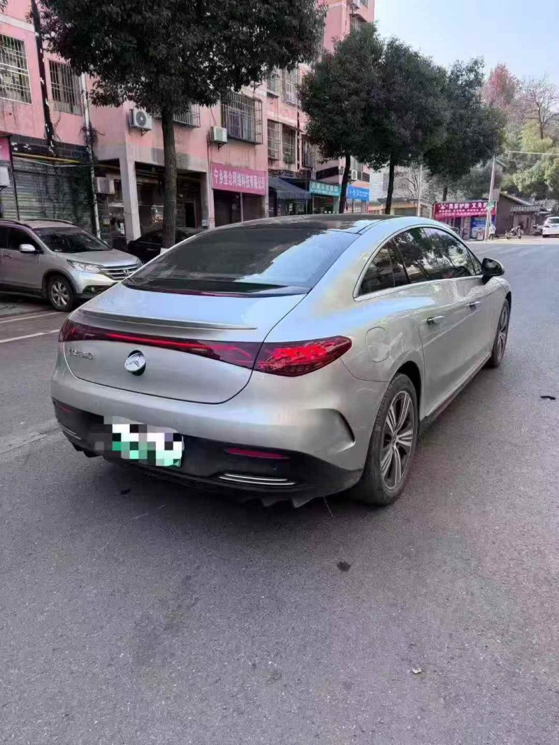 张家界23年奔驰EQE7