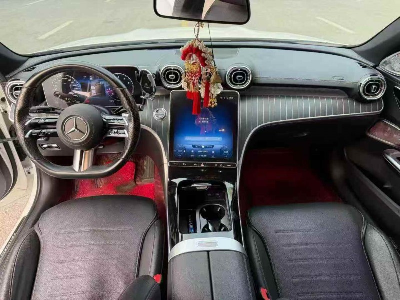 张家界21年奔驰C5