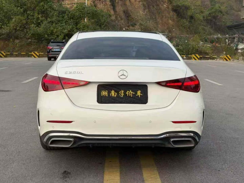 张家界21年奔驰C9