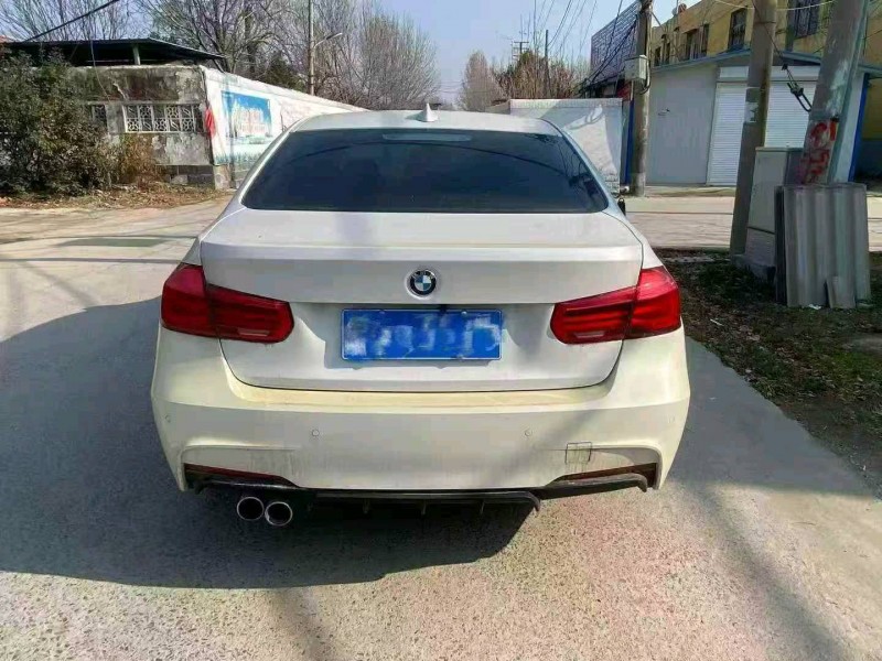 济宁16年宝马3系9