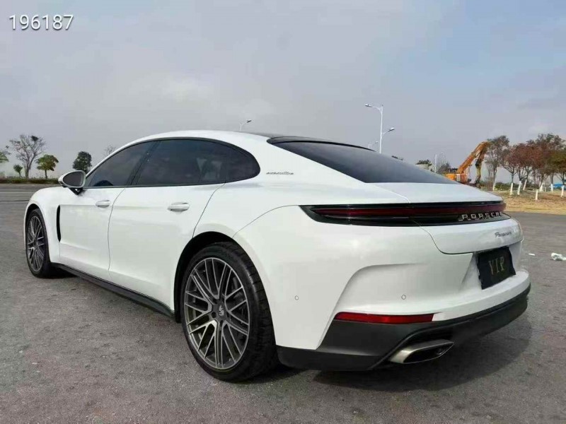 常州25年保时捷帕拉梅拉9