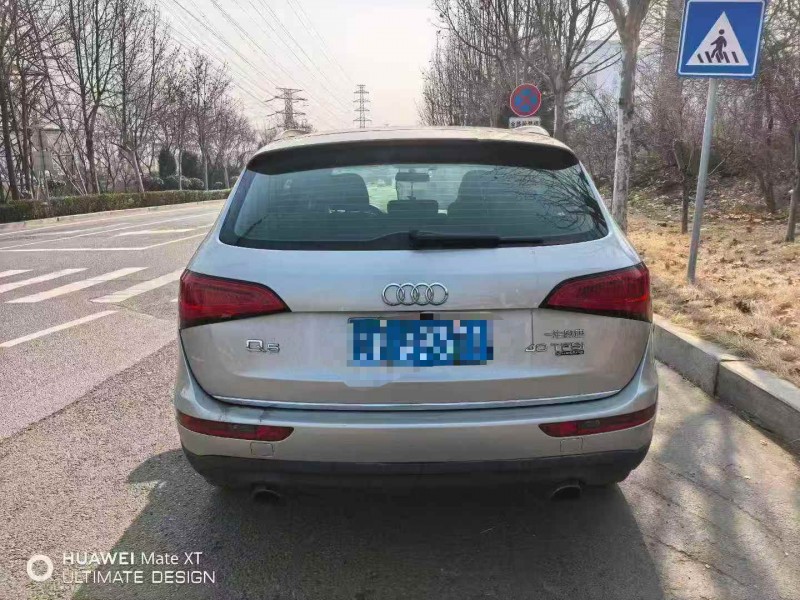 济宁16年奥迪Q59