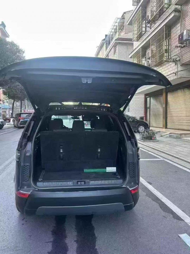 张家界19年路虎发现9