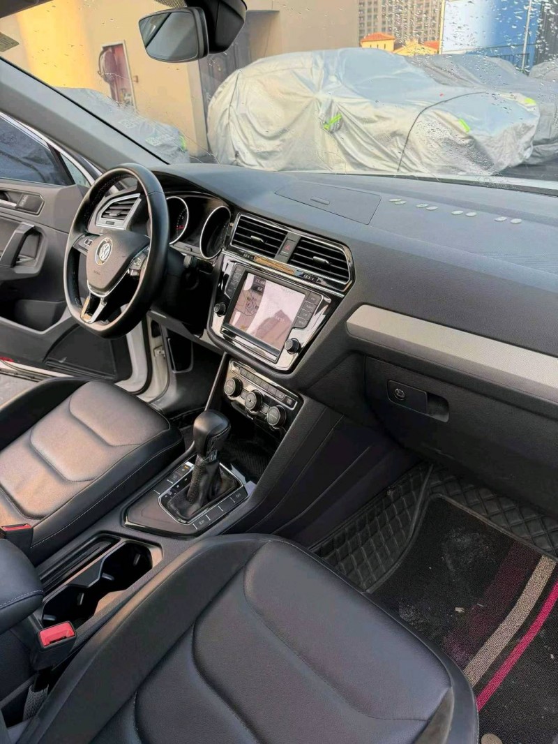 徐州19年大众途观5