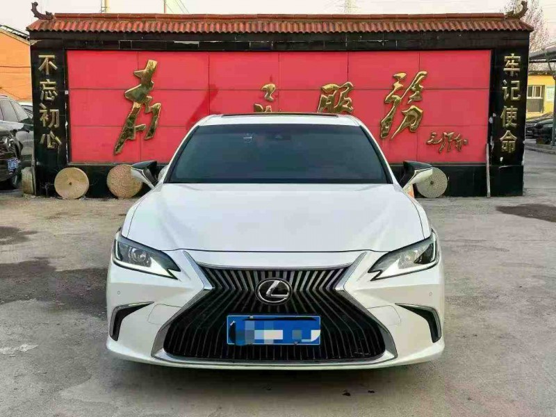 淄博18年雷克萨斯ES1