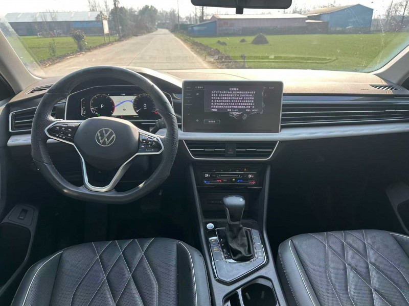 安阳23年大众途观5