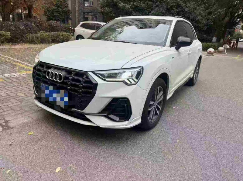 苏州21年奥迪Q33
