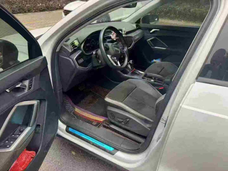 苏州21年奥迪Q34