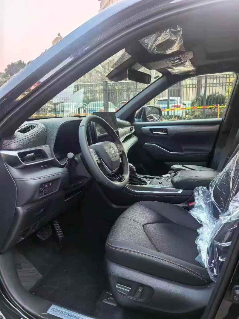 湘潭25年丰田皇冠6