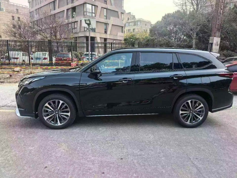 湘潭25年丰田皇冠9