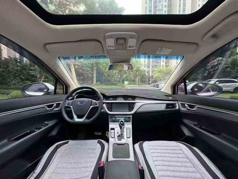 连云港18年吉利帝豪4