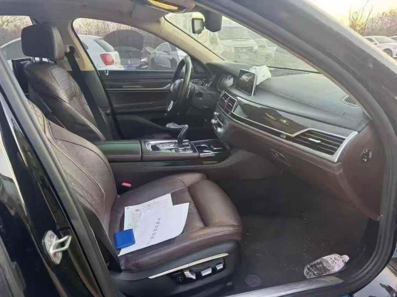 潍坊17年宝马7系8