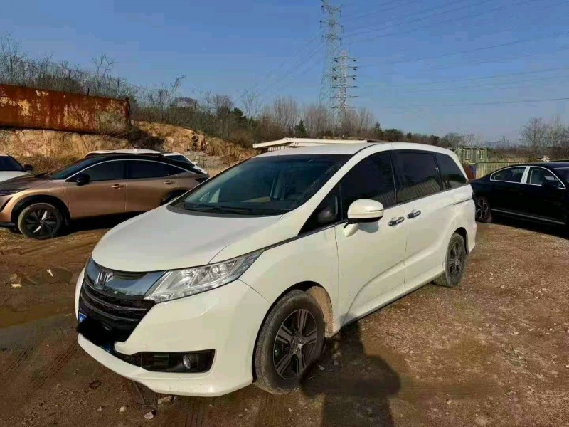 济宁18年本田奥德赛3