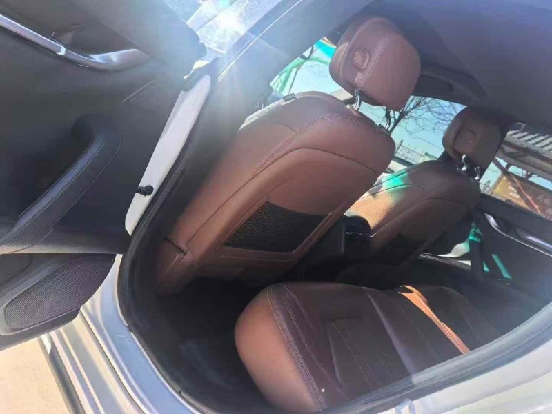 唐山15年玛莎拉蒂Ghibli2