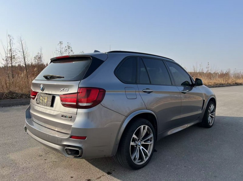 盐城18年宝马X59