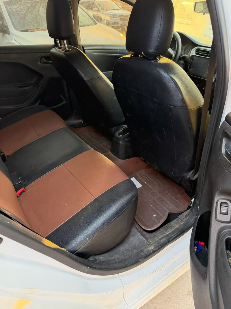 菏泽17年东风标致2