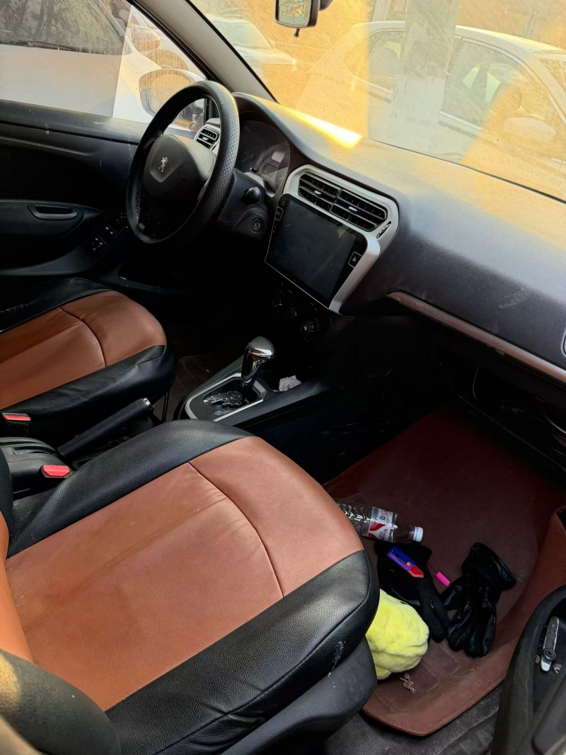 菏泽17年东风标致3