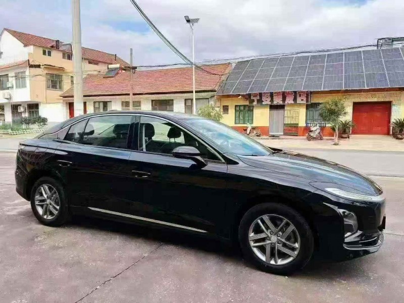 烟台25年红旗E-QM53