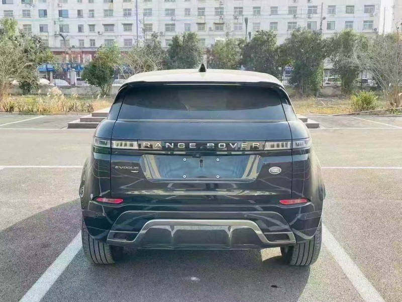 聊城24年路虎极光9