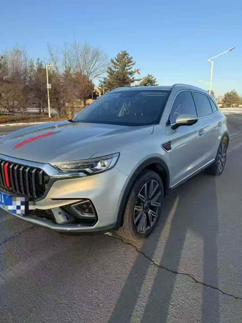 赤峰21年红旗HS52