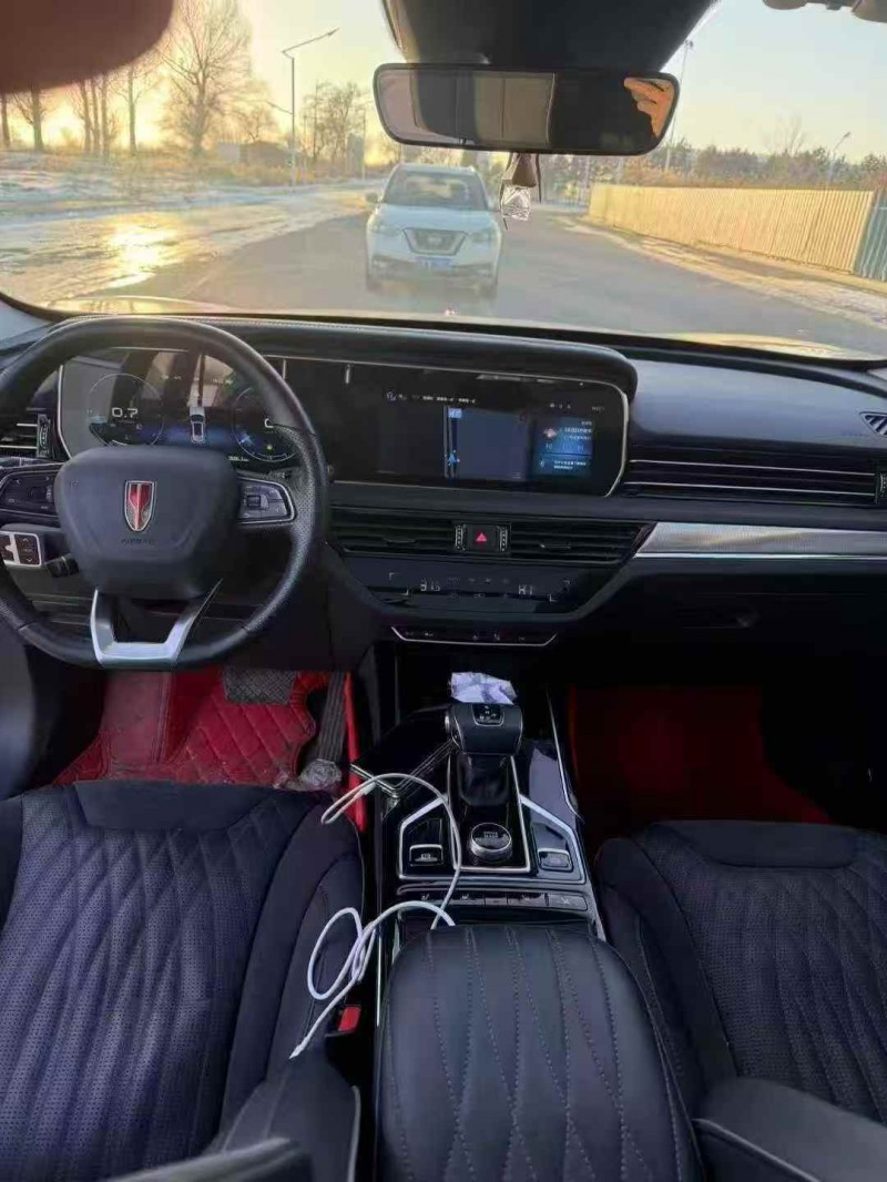 赤峰21年红旗HS55