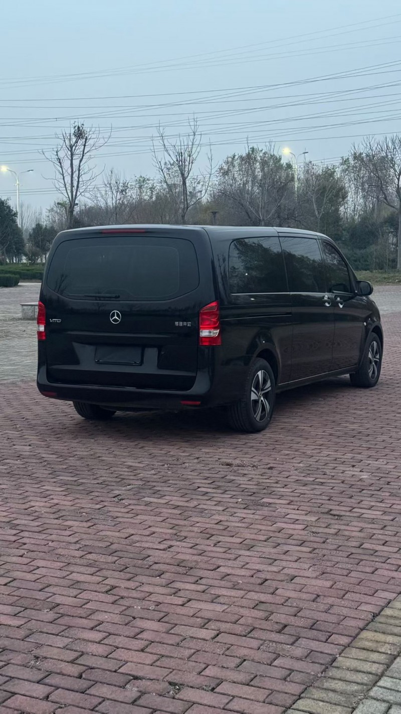 聊城25年奔驰威霆9