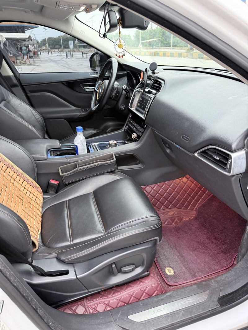 潮州18年捷豹F-PACE9
