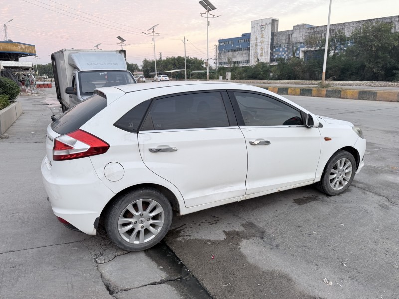 潮州13年奇瑞风云3