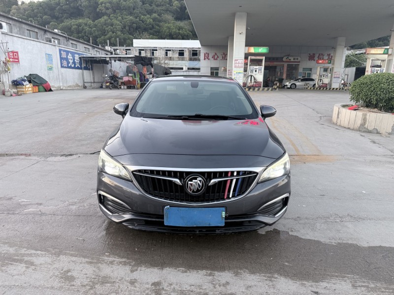 潮州17年别克威朗1