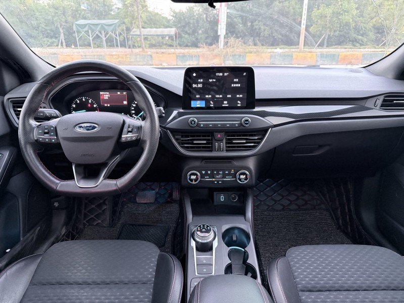 潮州19年福特福克斯5