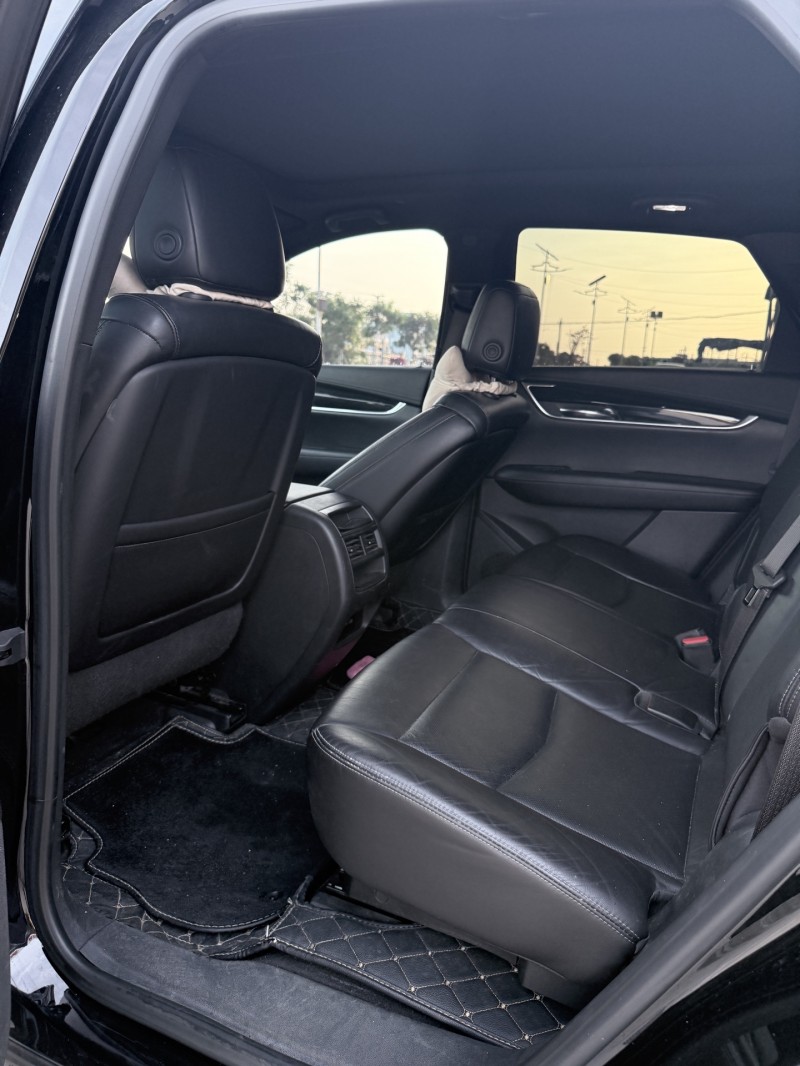 潮州19年凯迪拉克XT56