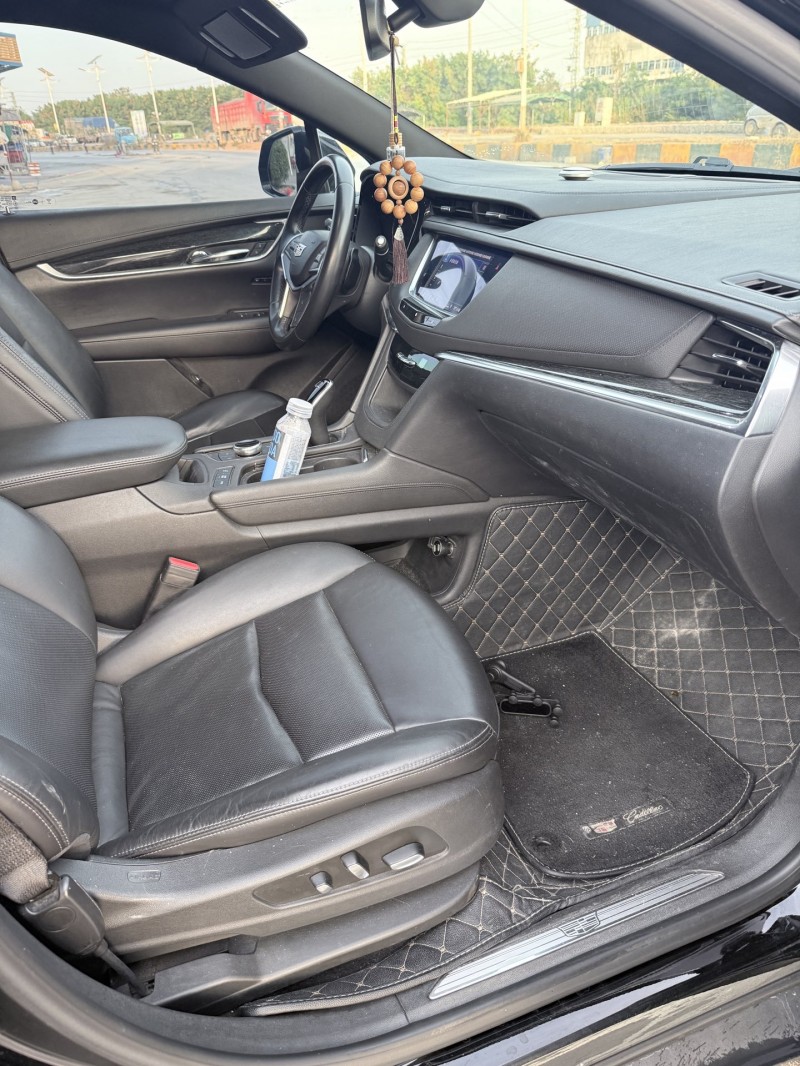 潮州19年凯迪拉克XT59