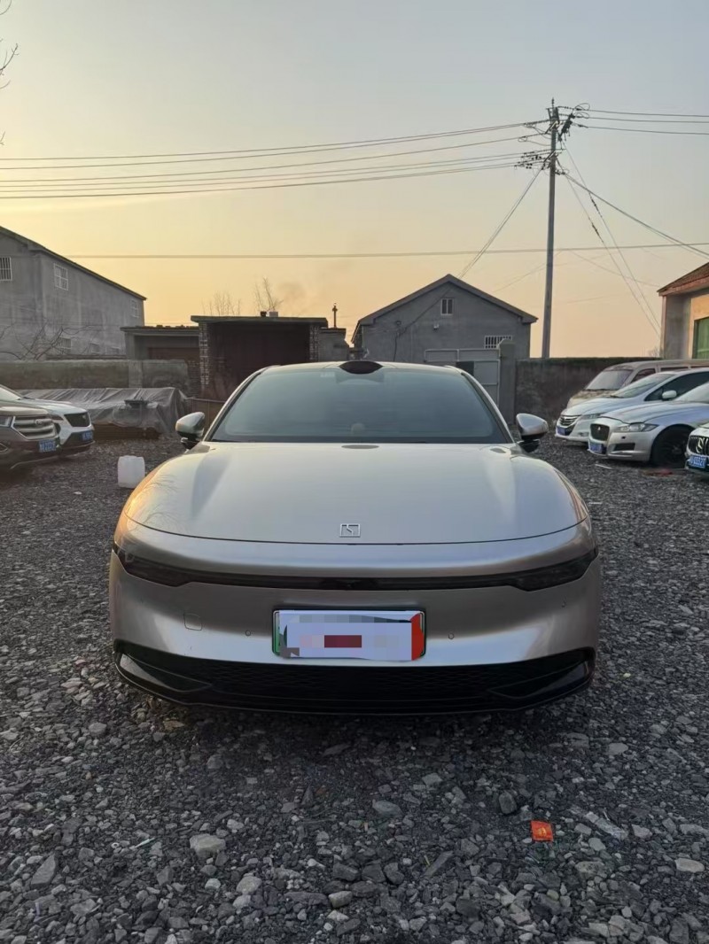 菏泽24年极氪汽车0071