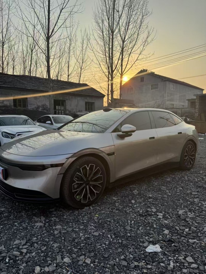 菏泽24年极氪汽车0073