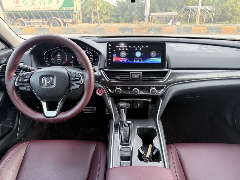 潮州22年本田雅阁5