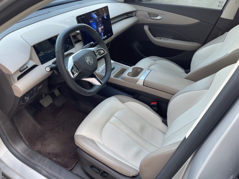 济宁25年名爵es55