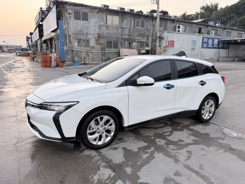 潮州23年别克微蓝2