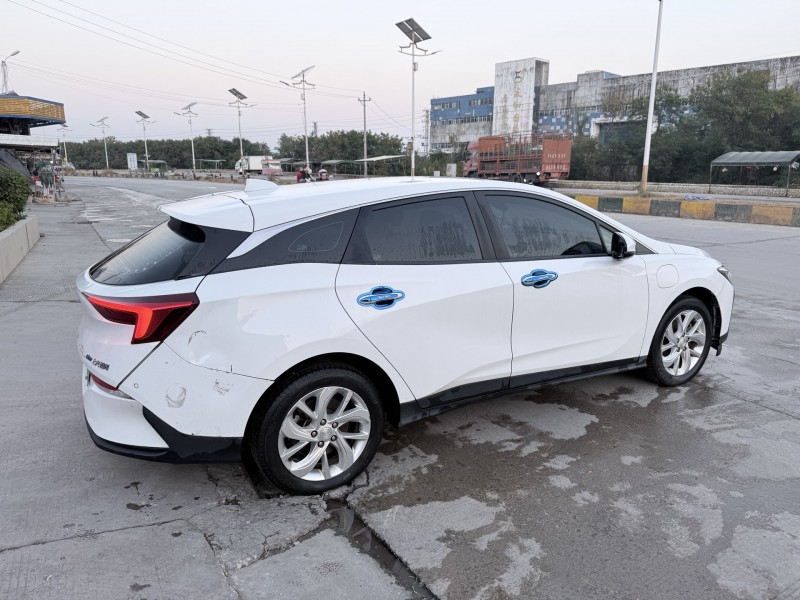 潮州23年别克微蓝8