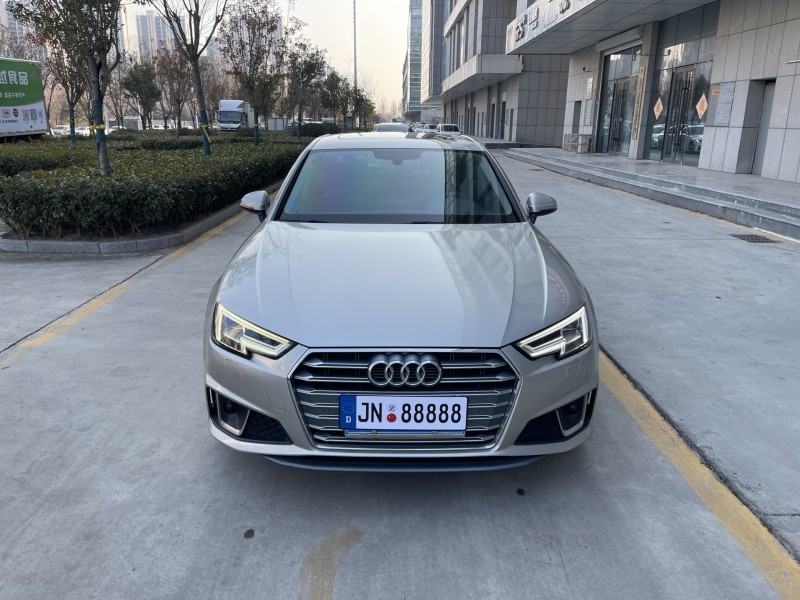 济宁19年奥迪A4L1
