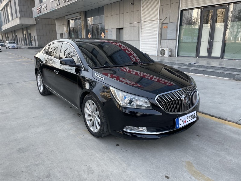 济宁15年别克君越3