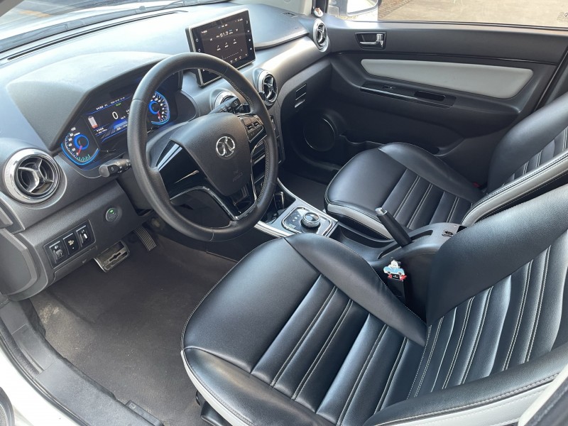 济宁21年北汽新能源EC系列4